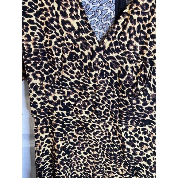 Jessica Simpson Leopard Print V- Neck Dress Size Medium NWT - Picture 6 of 14